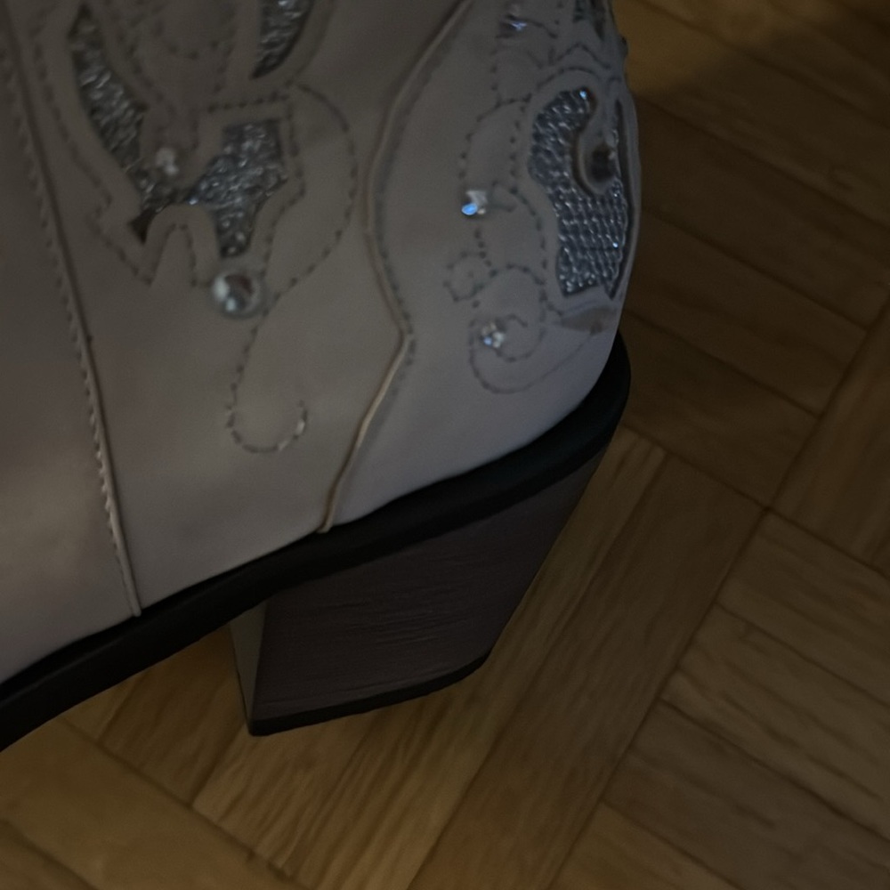 Ladies 7.5 Sparkle and Rhinestone Dressy Boots - Picture 9 of 10